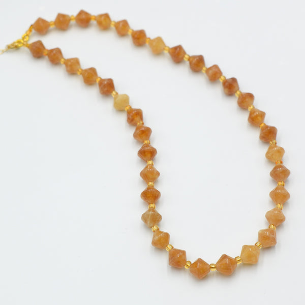Salted Caramel Κολιέ με νεφρίτη ανοιχτό μπεζ